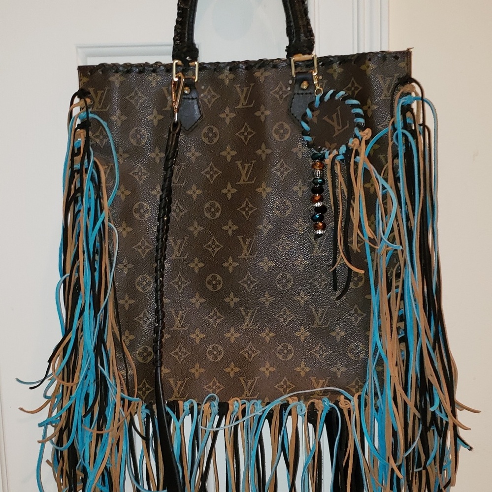 Louis Vuitton upcycled Sac Plat